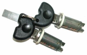 Κλειδαριές Κομπλέ Σετ (Γεν.Διακ) RUNNER,FLY100,ZIP 4T,LIBERTY,X8,X9,BEVERLY