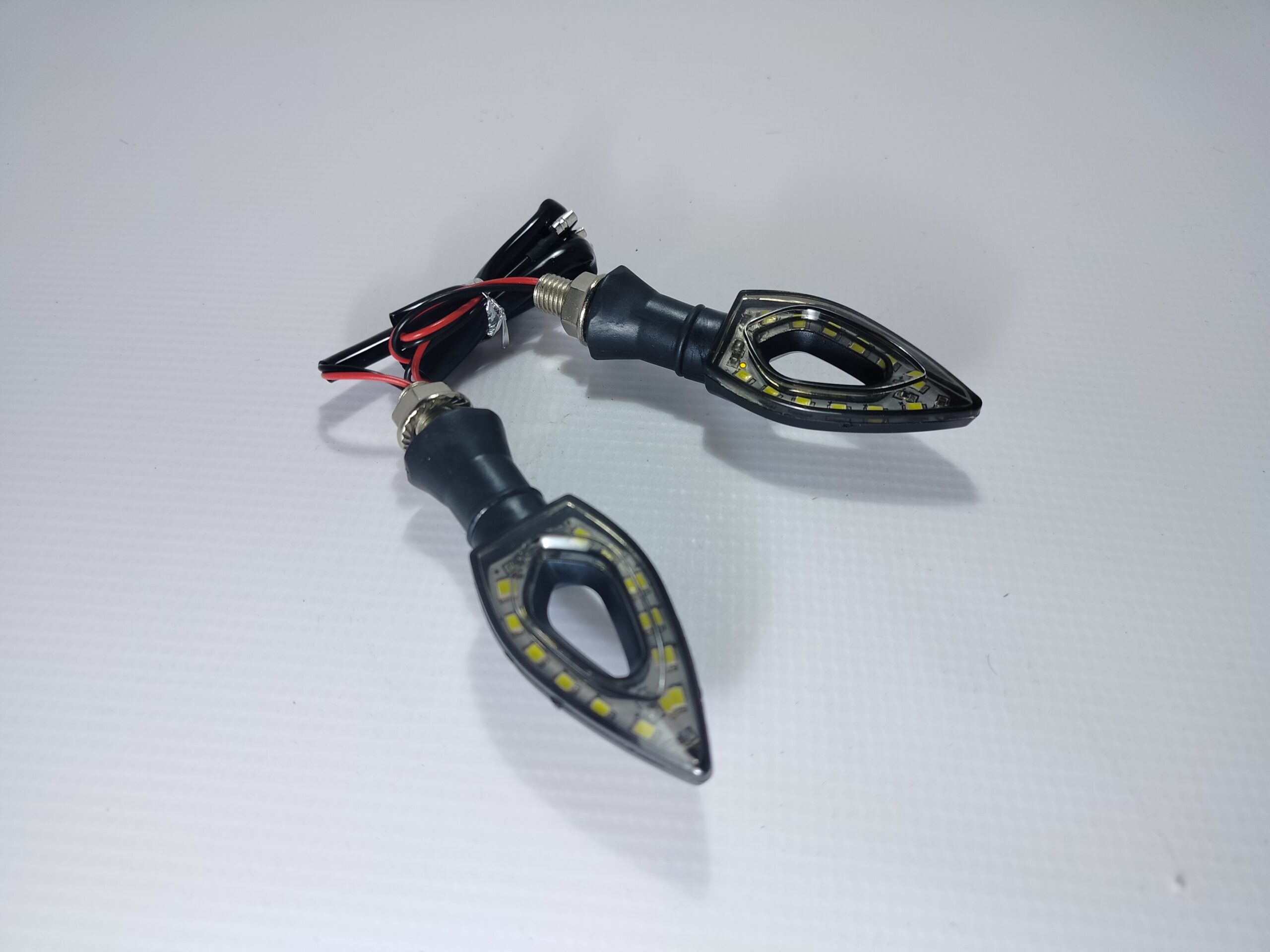 ΦΛΑΣ ΜΕ ΤΡΥΠΑ LED ΦΙΜΕ