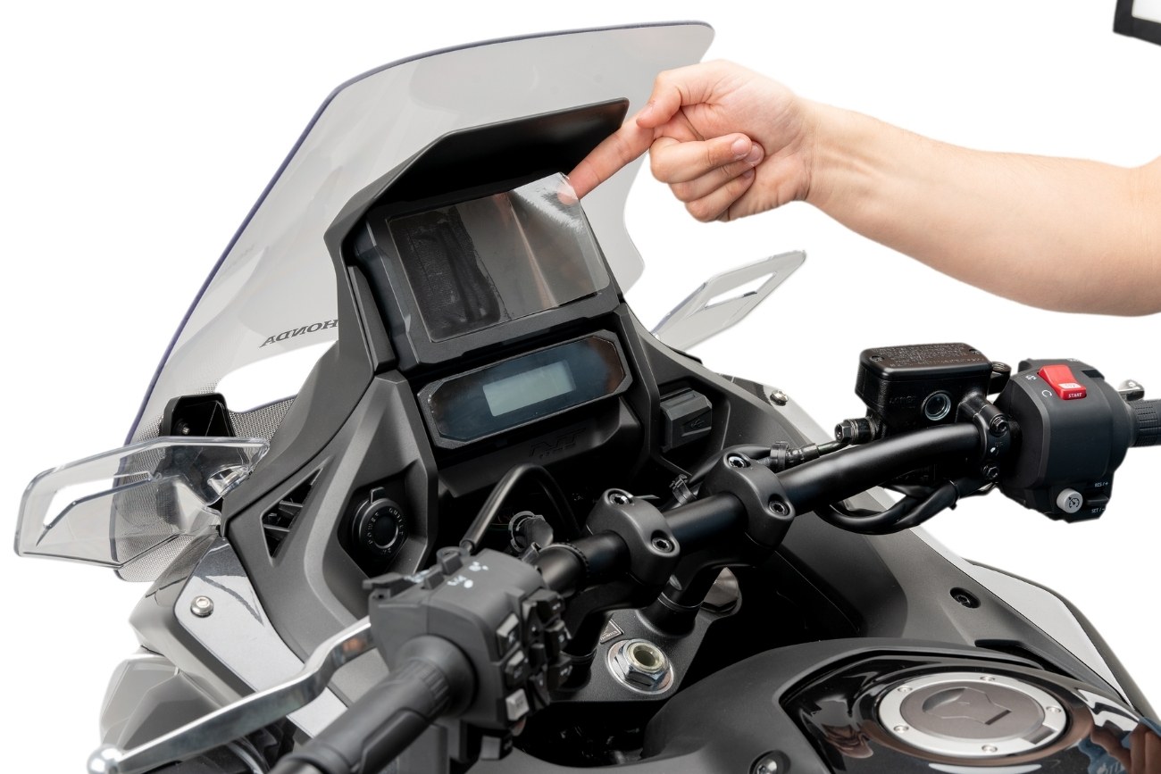 Προστατευτική Μεμβράνη Οθόνης PUIG 21549W CLEAR HONDA AFRICA TWIN/NT1100 '22 - Image 4