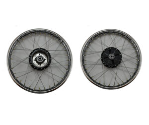 Ρόδα Πίσω με Ρουλ. Κομπλέ Μαυρ.Ταμπ.(νο.16) KAZE-R,KRISS